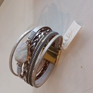 Rope bracelet with magnetic clasp